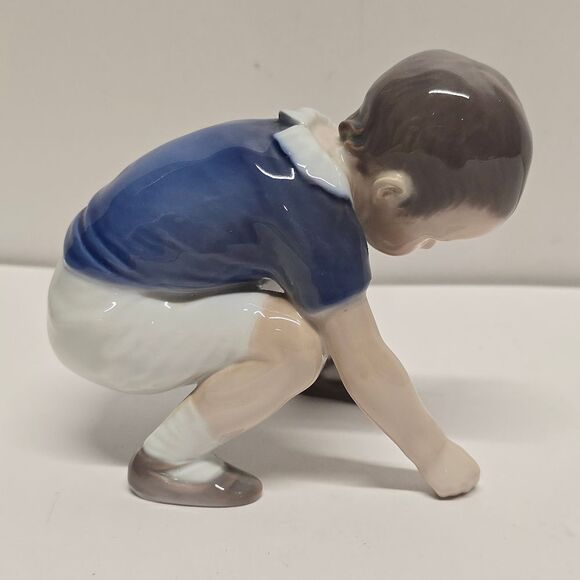 Bing & Grondahl Porcelain Figurine #1636 Dickie Boy B&G - Picture 2 of 9